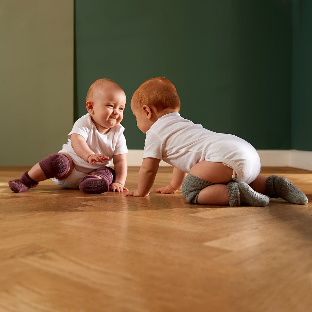 Rutschfeste Knieschoner 'Misty Plum' - The Little One • Family.Concept.Store. 