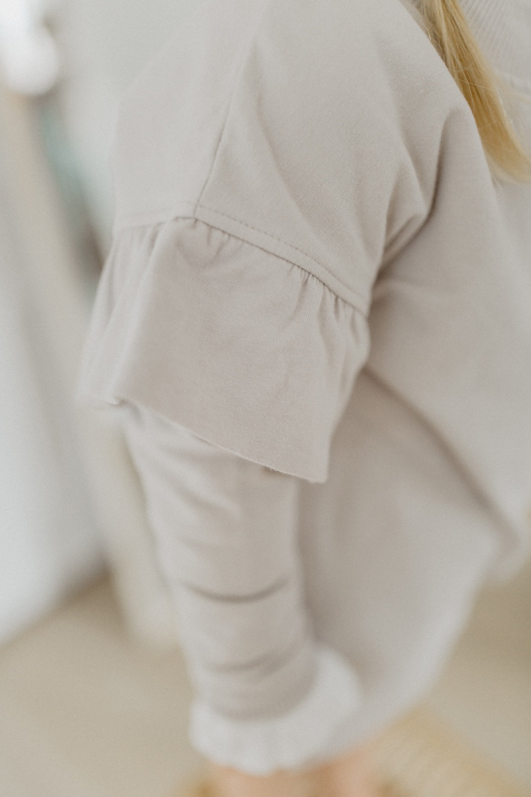 Sweatkleid mit Stickerei 'Amour'