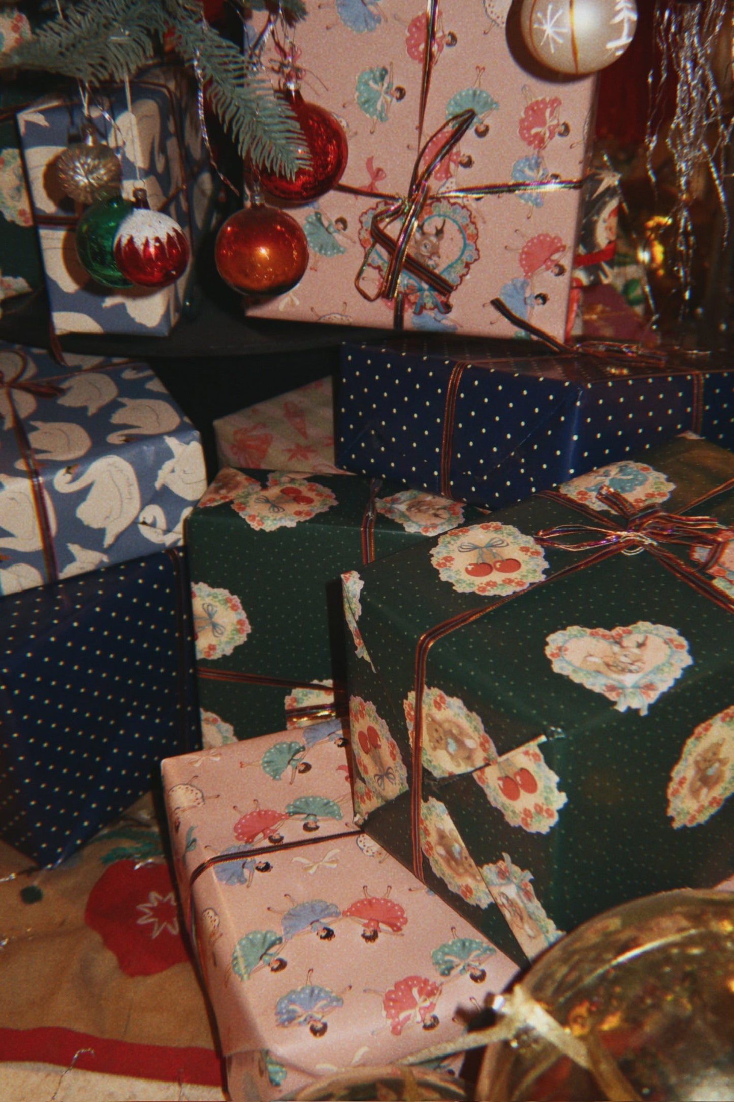 Geschenkpapier 'Deer Diary Green'