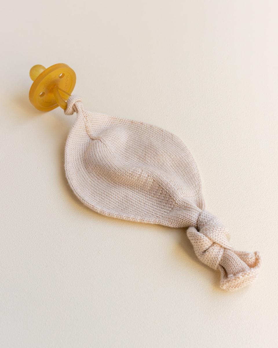 Schnullerkette Titi Comforter 'Oat' - The Little One • Family.Concept.Store. 